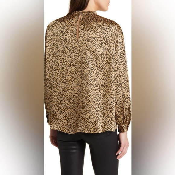 Abstract Print Balloon Sleeve Silk Top
FRAME - Picture 7 of 9